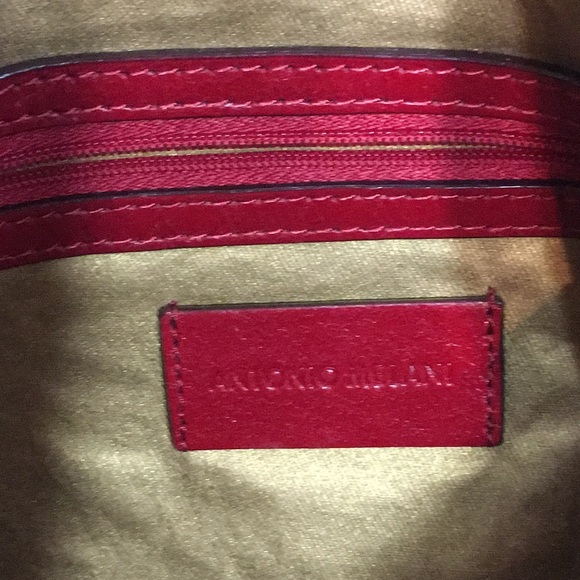 EUC Gorgeous Antonio Melani leather handbag. - Picture 5 of 8